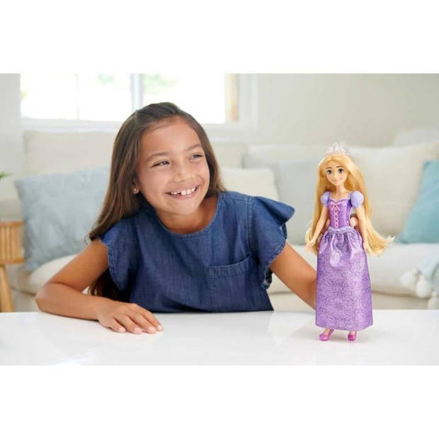 Mattel Disney Sparkling Princesses-speelset met 13 poppen met sprankelende mode en accessoires, 3 jaar, HPG74